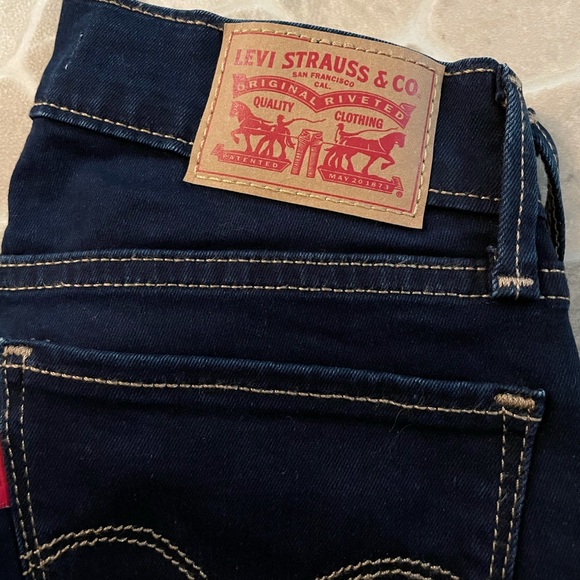 Women’s 710 super skinny Levi’s NWOT - Picture 3 of 5